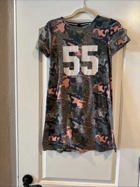 art class Olive Green & Pink Floral Camo Tee with Mesh Detail
